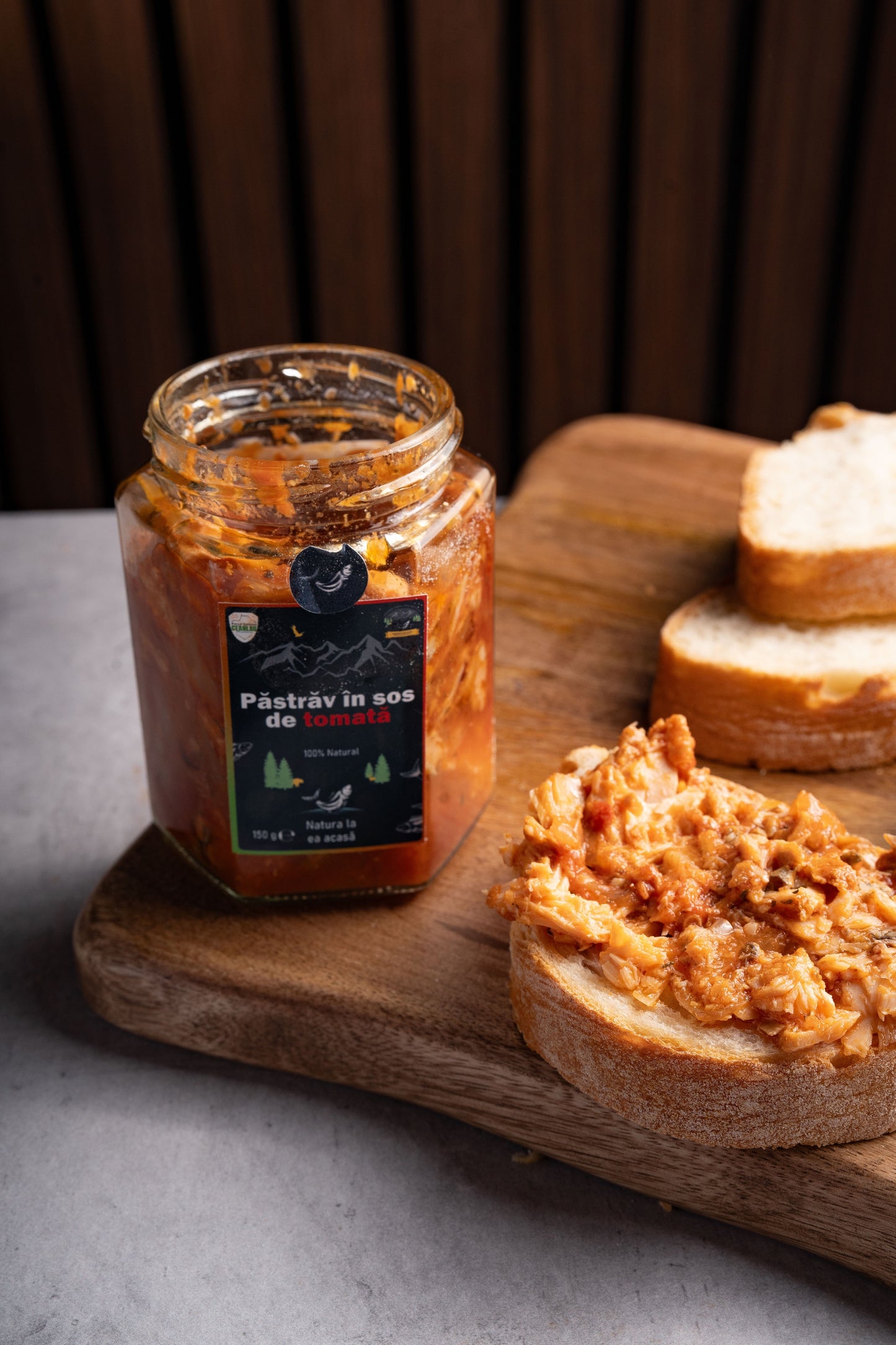 Păstrăv în sos de roșii